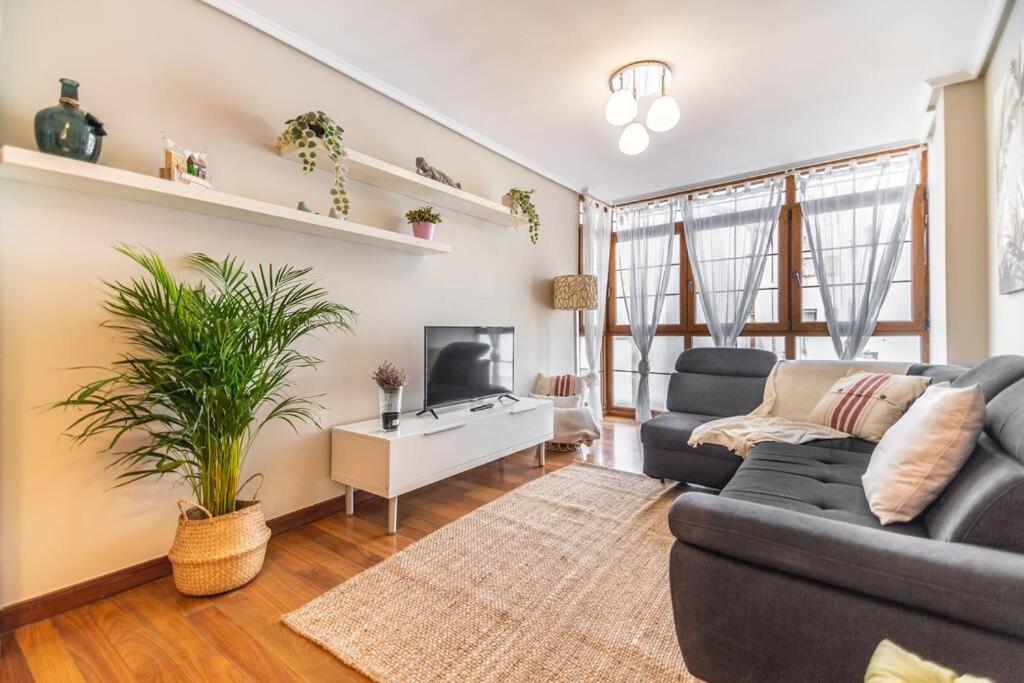 Апартаменти Piso De Diseno En El Casco Antiguo Кастро-Урдіалес Екстер'єр фото
