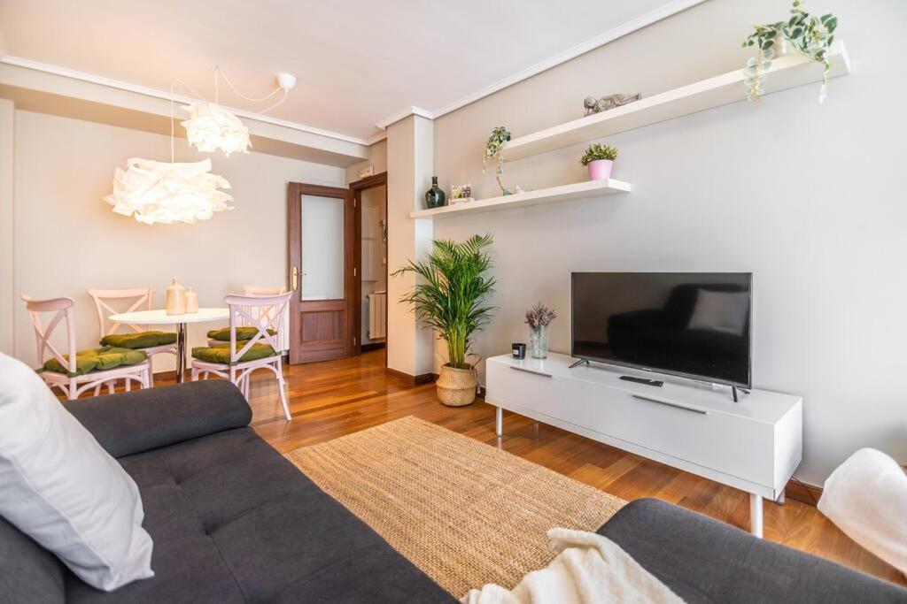 Апартаменти Piso De Diseno En El Casco Antiguo Кастро-Урдіалес Екстер'єр фото